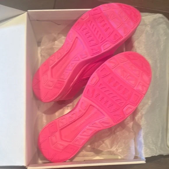 APL Women’s Techloom Bliss Fusion Pink Nastia Liukin shoes - Picture 4 of 7